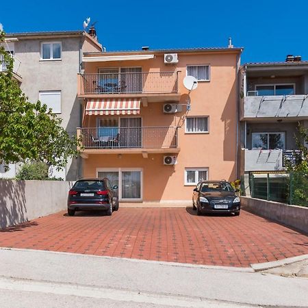 Apartment Anamarija With Sea View Šibenik Dış mekan fotoğraf